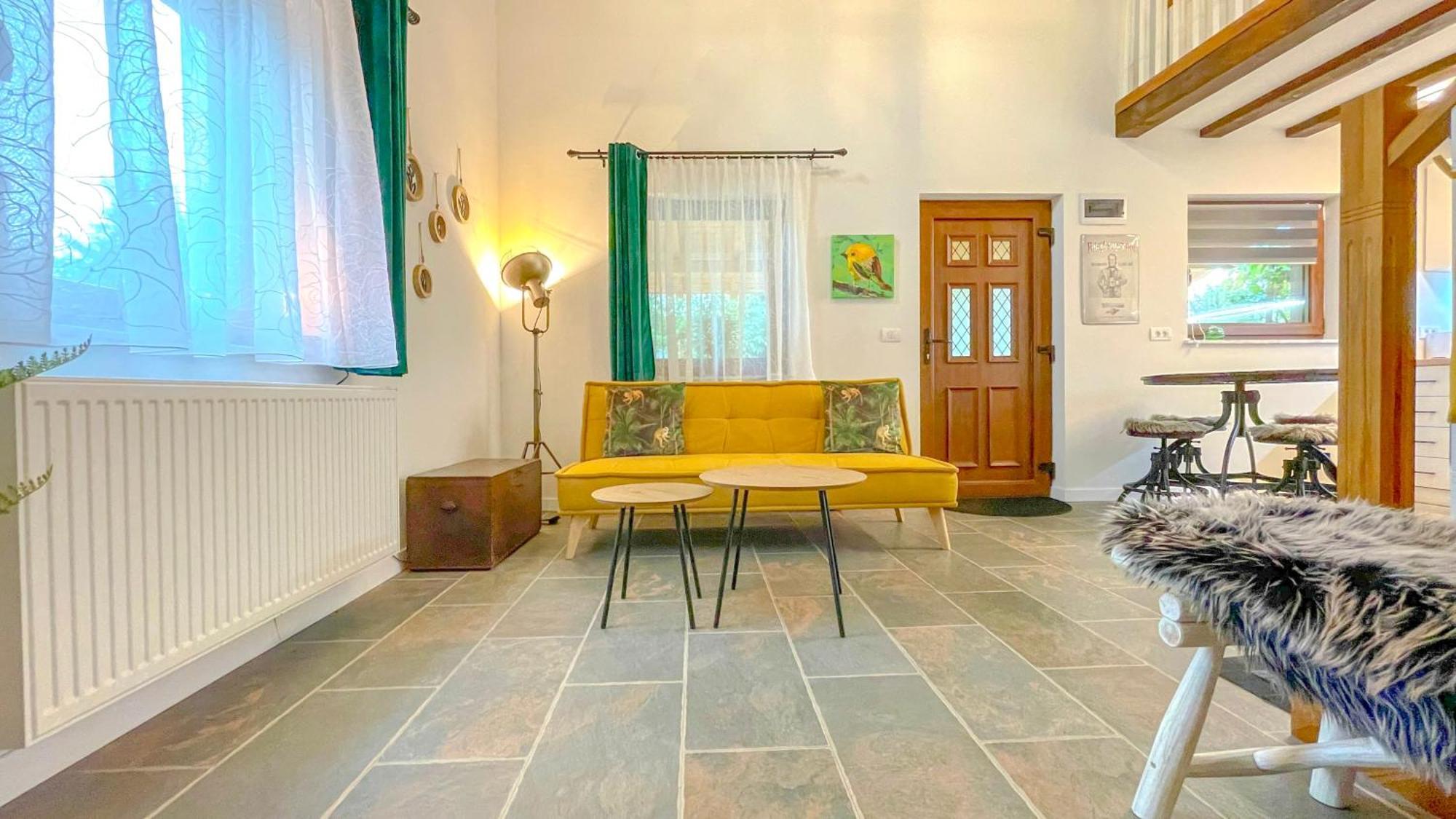 Vilux With Indoor Private Parking Apartment Brasov Exterior photo